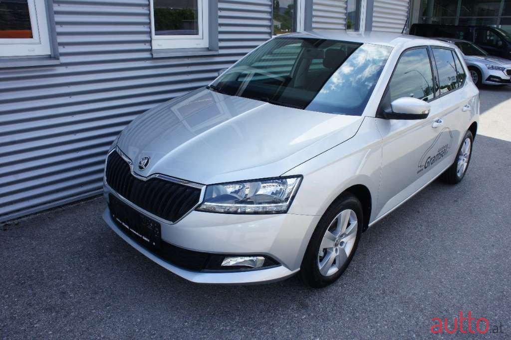 2021' Skoda Fabia photo #1
