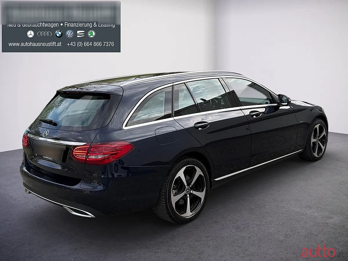 2020' Mercedes-Benz C-Klasse photo #3