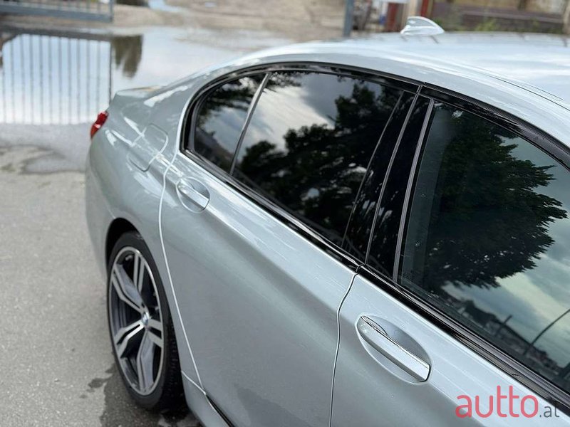 2017' BMW 7Er-Reihe photo #5
