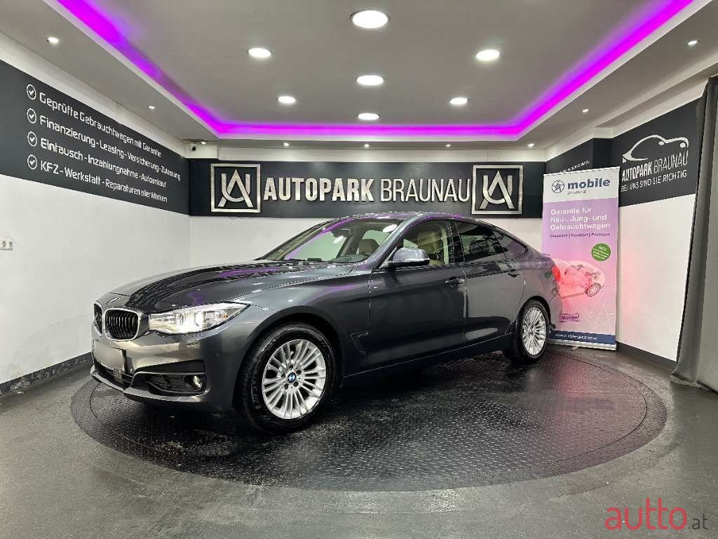 2013' BMW 3Er-Reihe photo #2