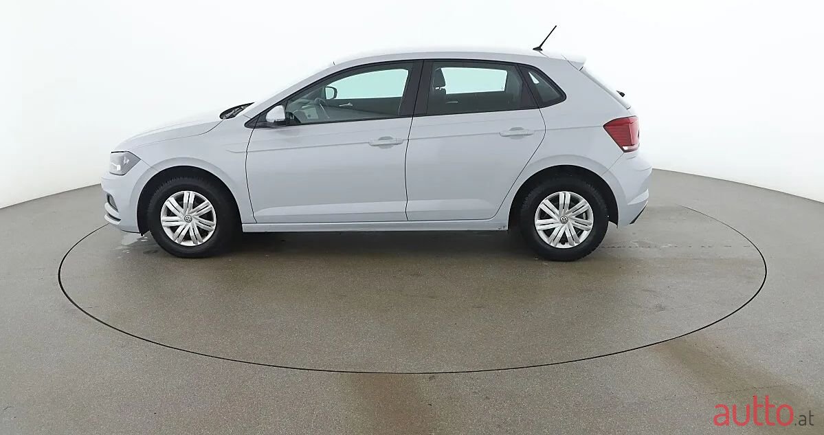 2020' Volkswagen Polo photo #2