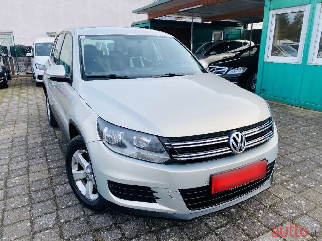 2014' Volkswagen Tiguan photo #5