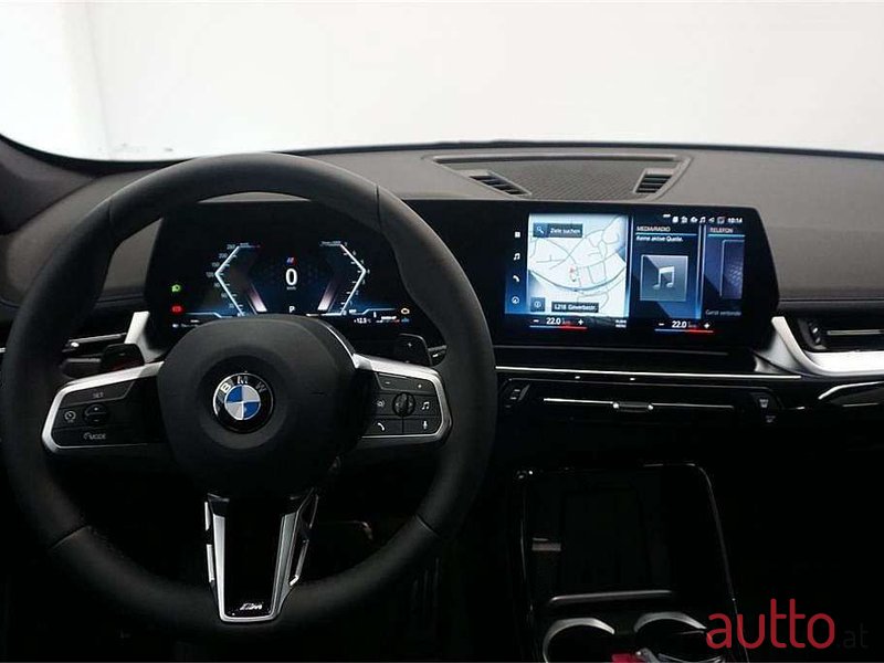 2022' BMW X1 photo #4
