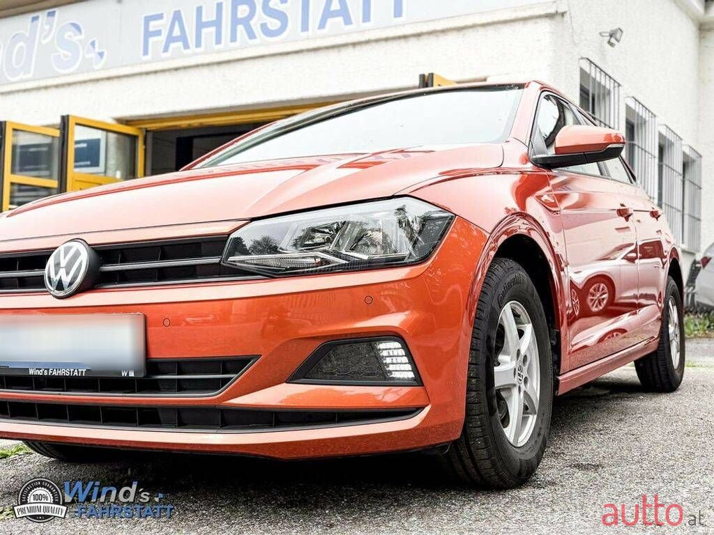 2018' Volkswagen Polo photo #2