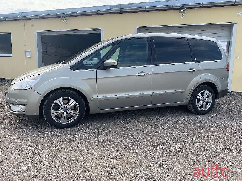 2009' Ford Galaxy photo #6