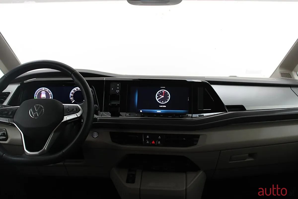 2024' Volkswagen Multivan photo #5