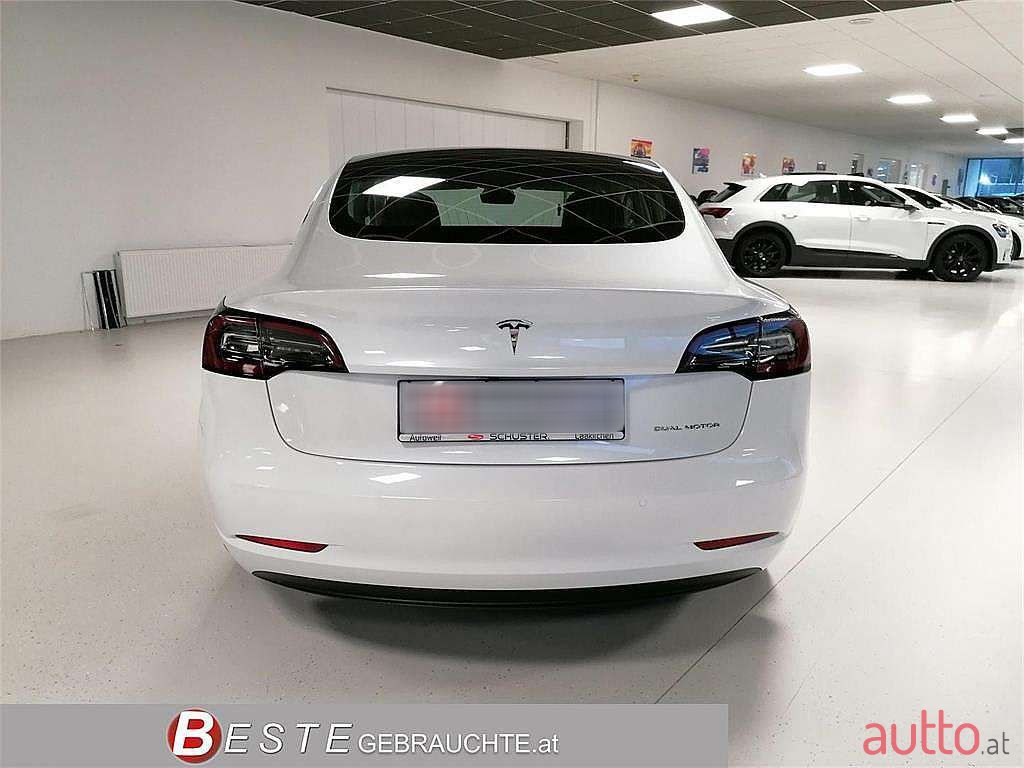 2020' Tesla Model 3 photo #5