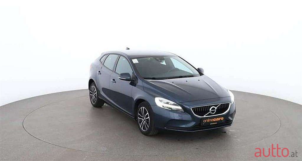 2017' Volvo V40 photo #6