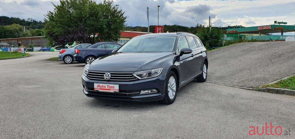 2017' Volkswagen Passat photo #2