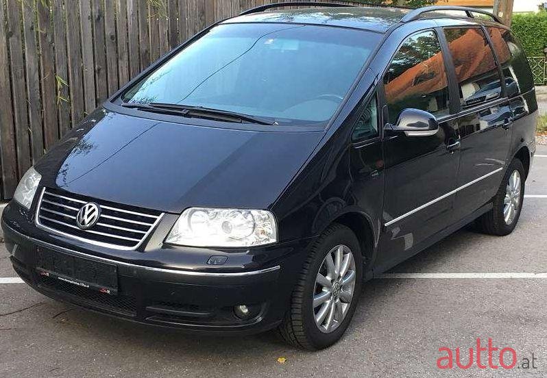 2008' Volkswagen Sharan photo #2