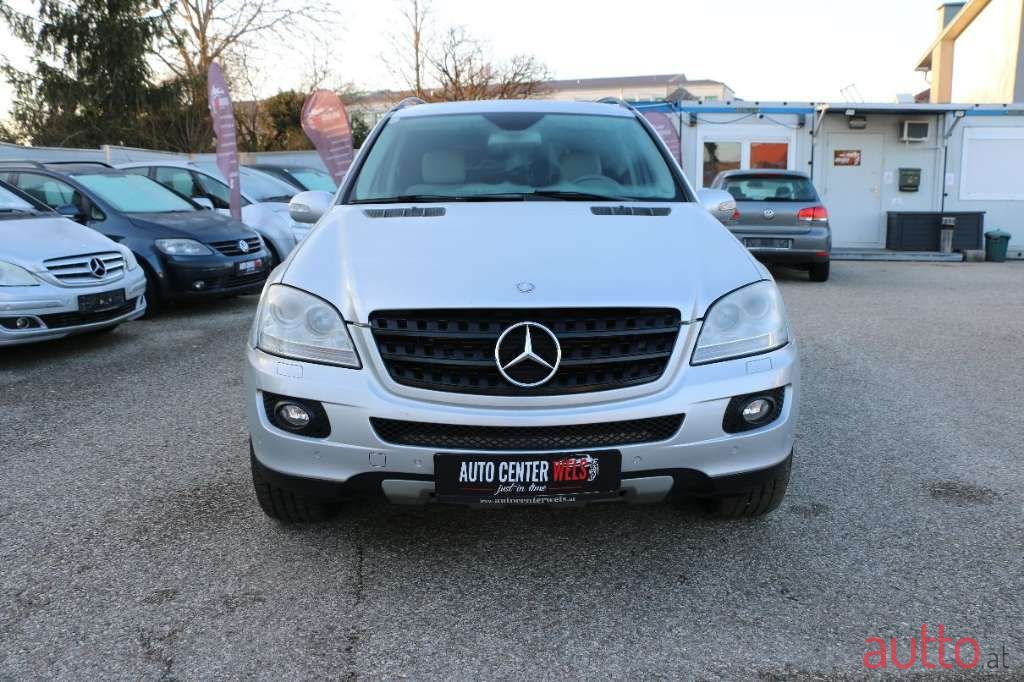 2006' Mercedes-Benz M-Klasse photo #2