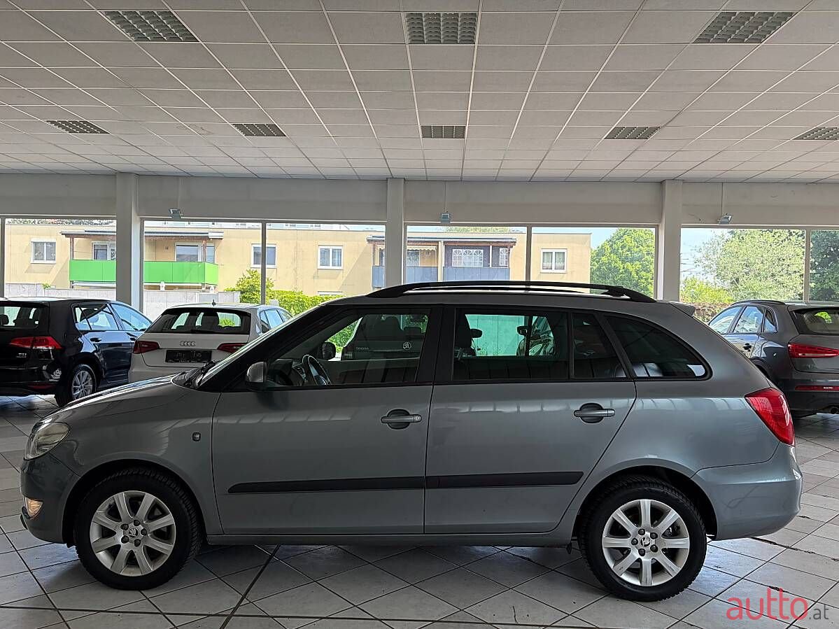 2013' Skoda Fabia photo #5