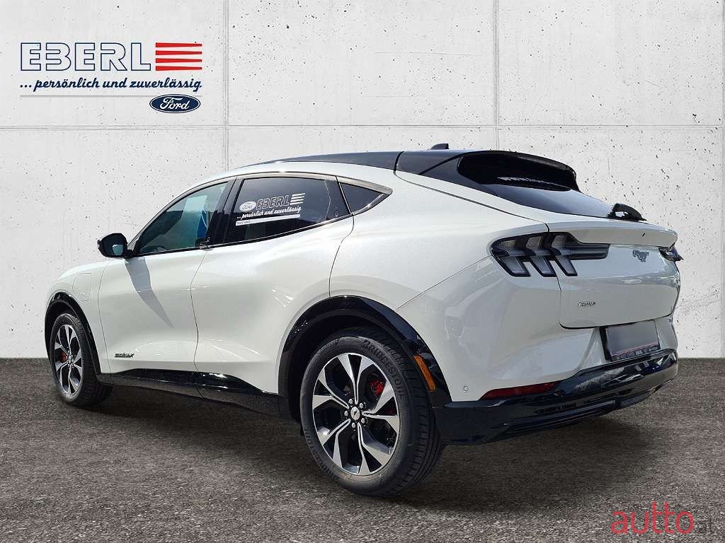 2023' Ford Mustang Mach-E photo #3