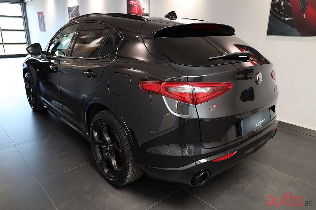 2021' Alfa Romeo Stelvio photo #1