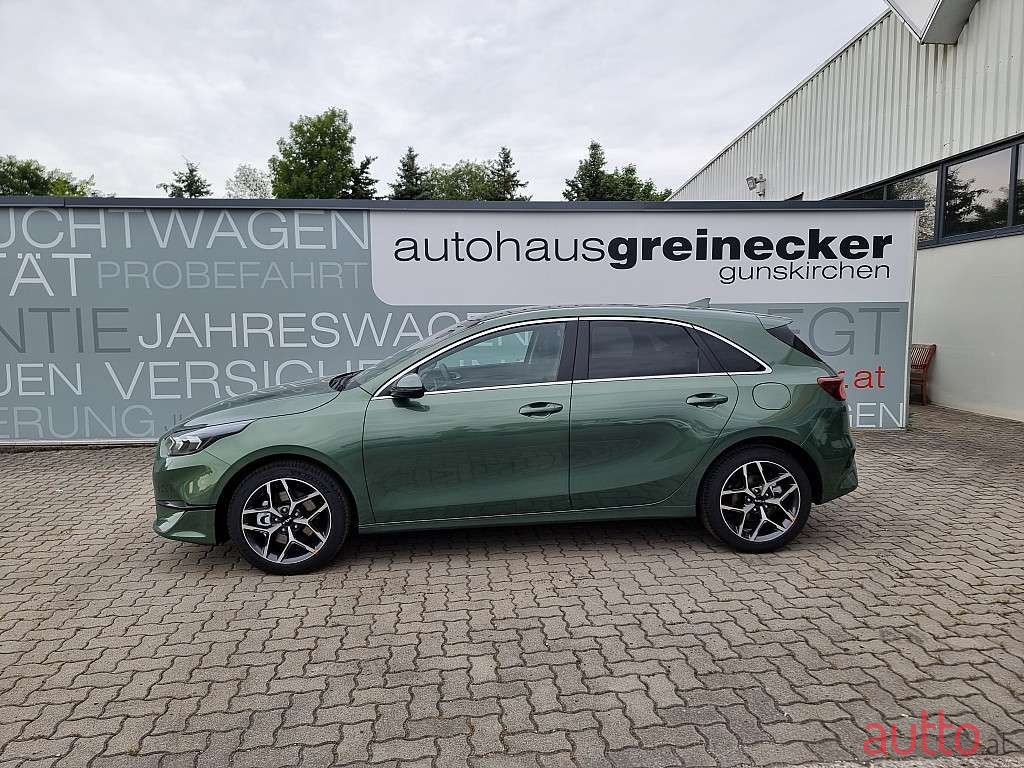 2023' Kia Ceed photo #5