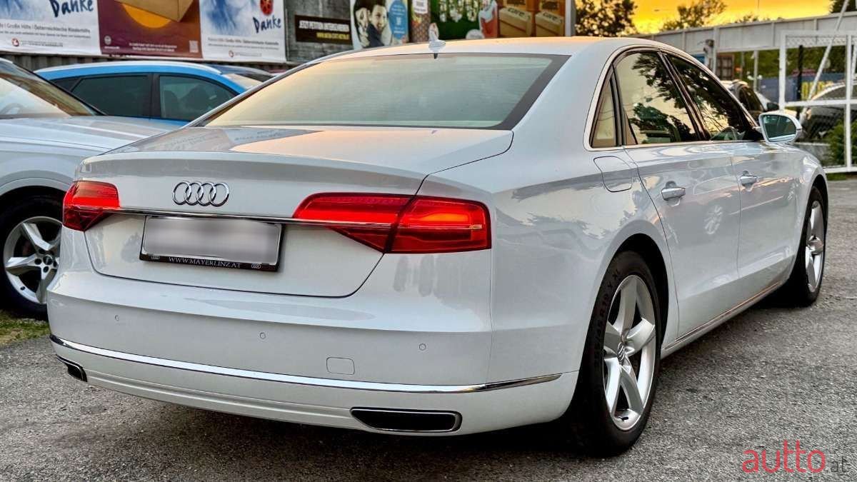 2016' Audi A8 photo #3