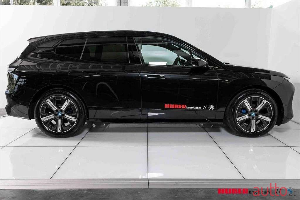 2022' BMW iX photo #4