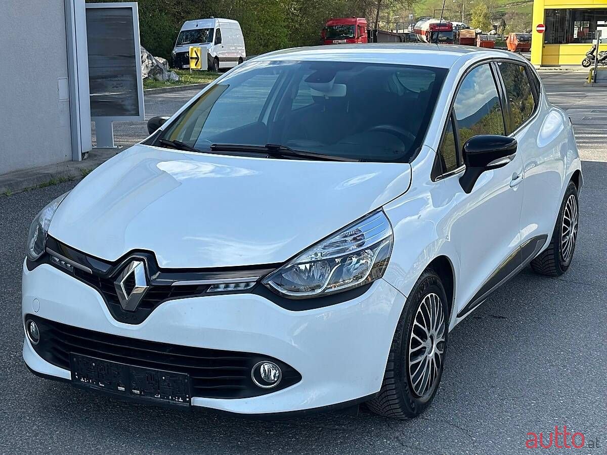 2015' Renault Clio photo #3