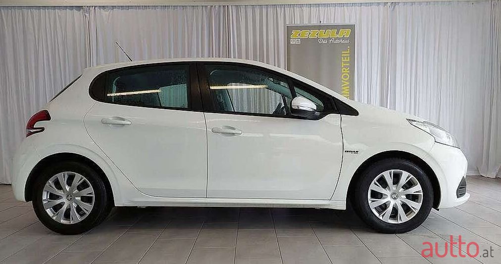 2019' Peugeot 208 photo #4