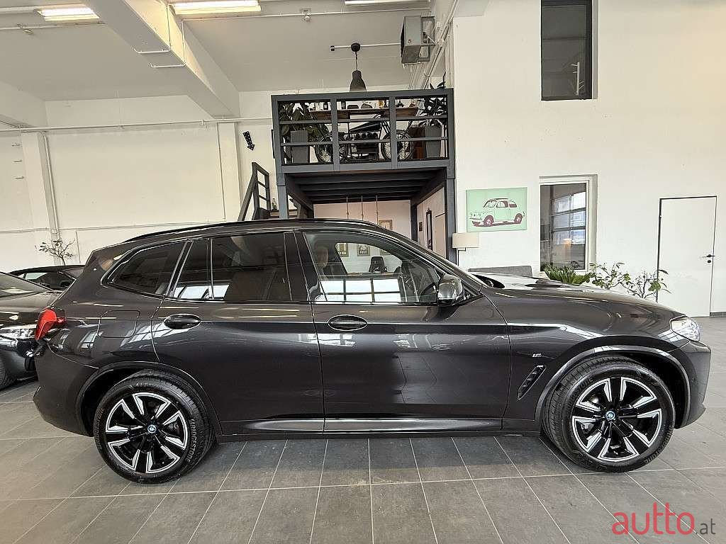 2023' BMW iX3 photo #4
