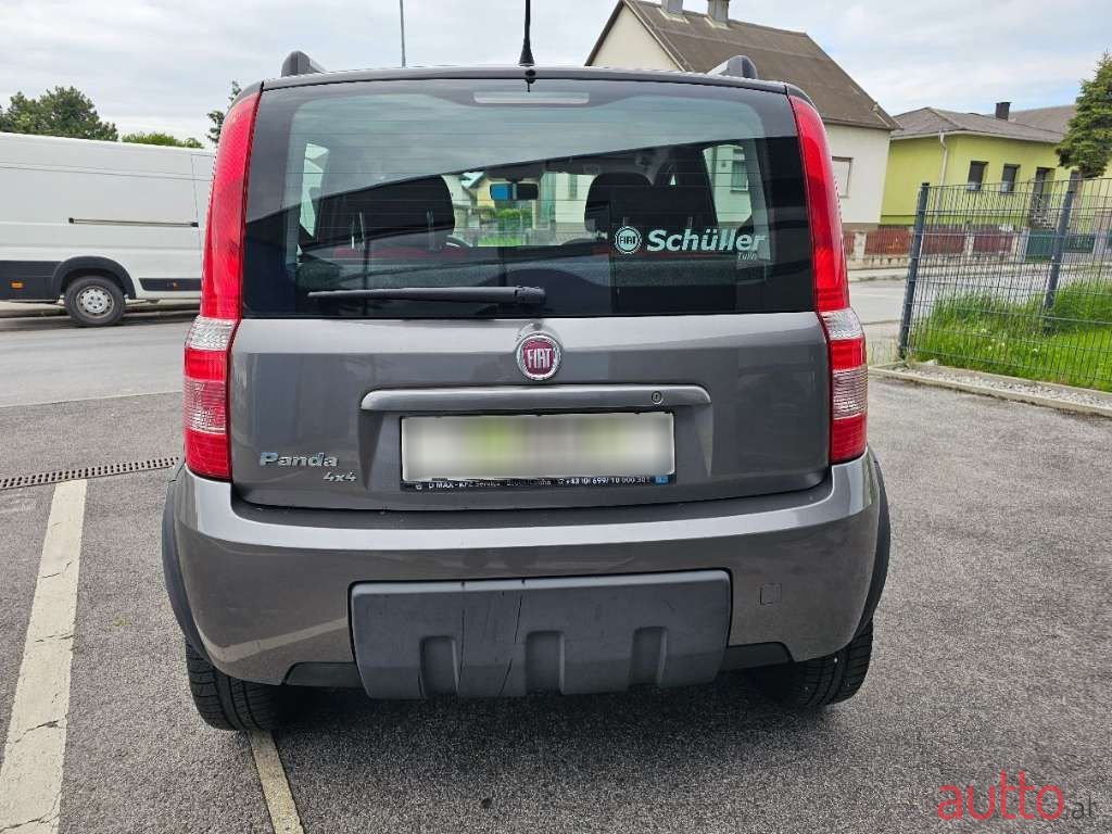 2010' Fiat Panda photo #5
