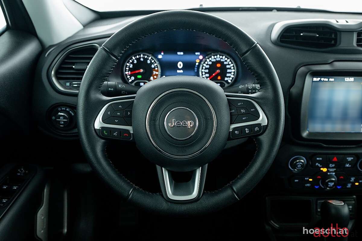 2024' Jeep Renegade photo #6