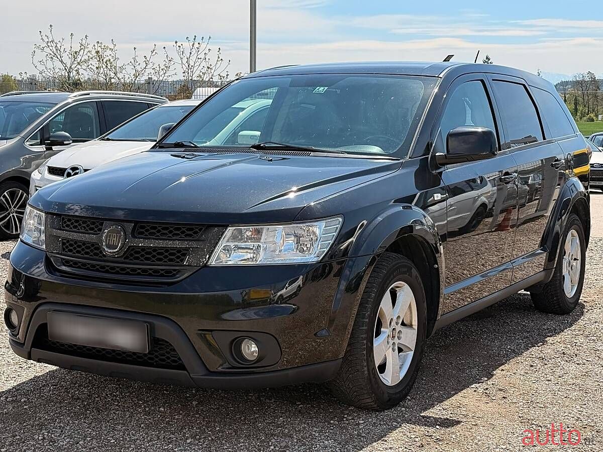 2012' Fiat Freemont photo #1