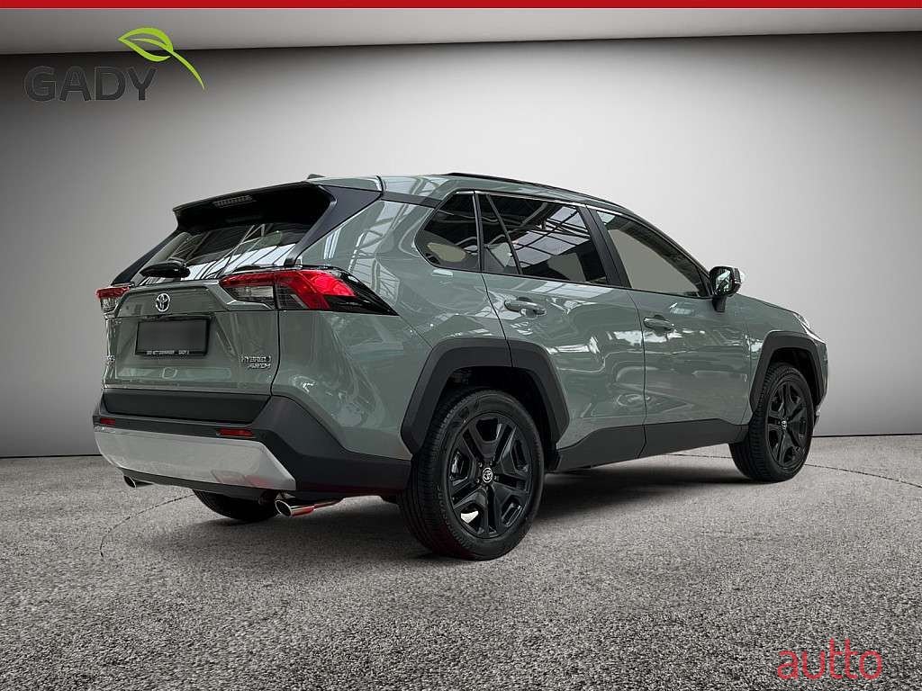 2023' Toyota RAV4 photo #5