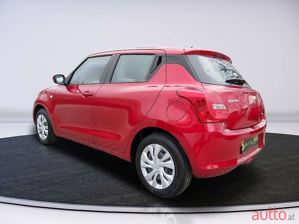 2021' Suzuki Swift photo #3