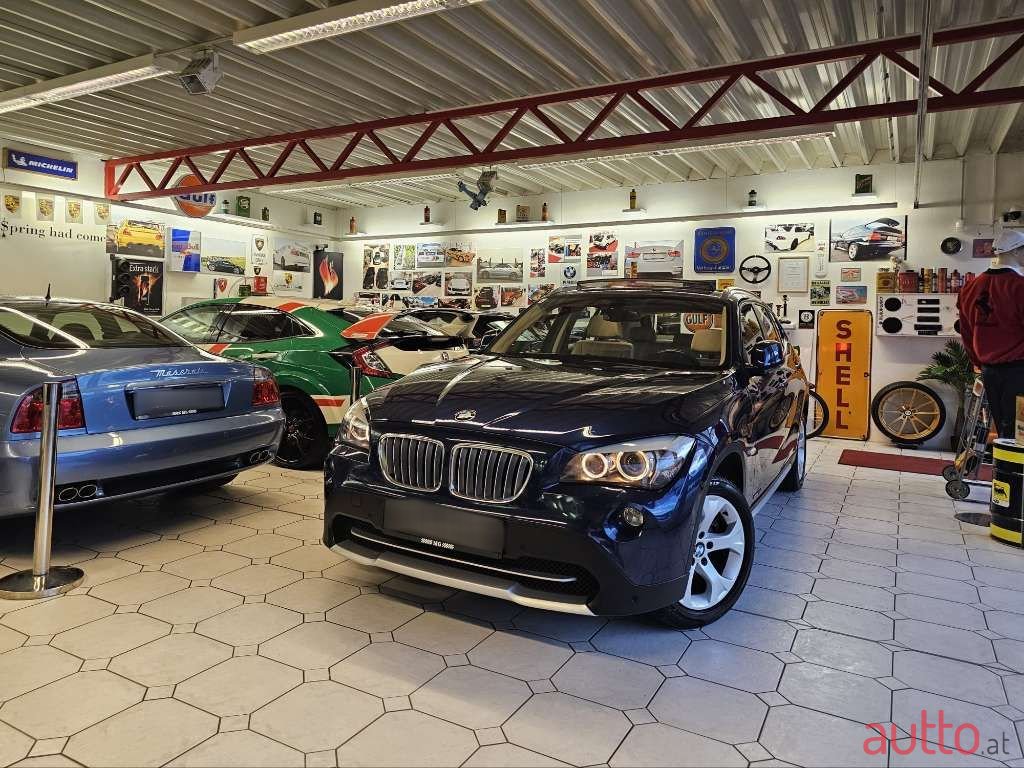 2011' BMW X1 photo #1