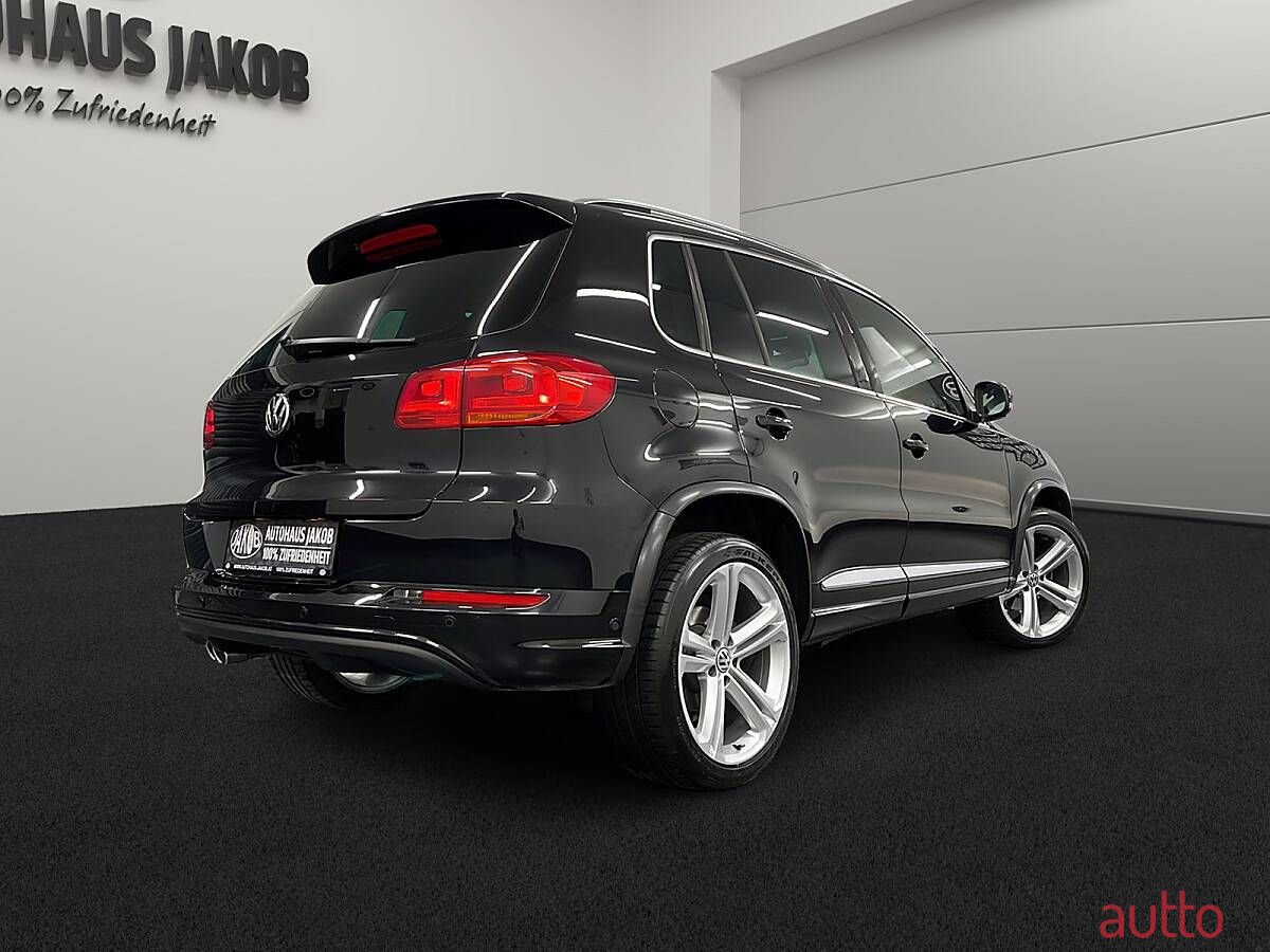 2014' Volkswagen Tiguan photo #3