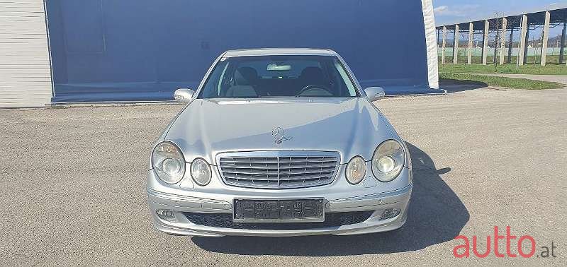 2006' Mercedes-Benz E-Klasse photo #2