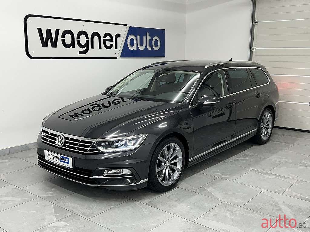 2019' Volkswagen Passat photo #2