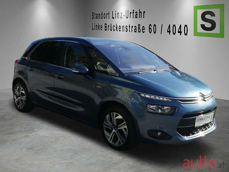 2016' Citroen C4 Picasso photo #4