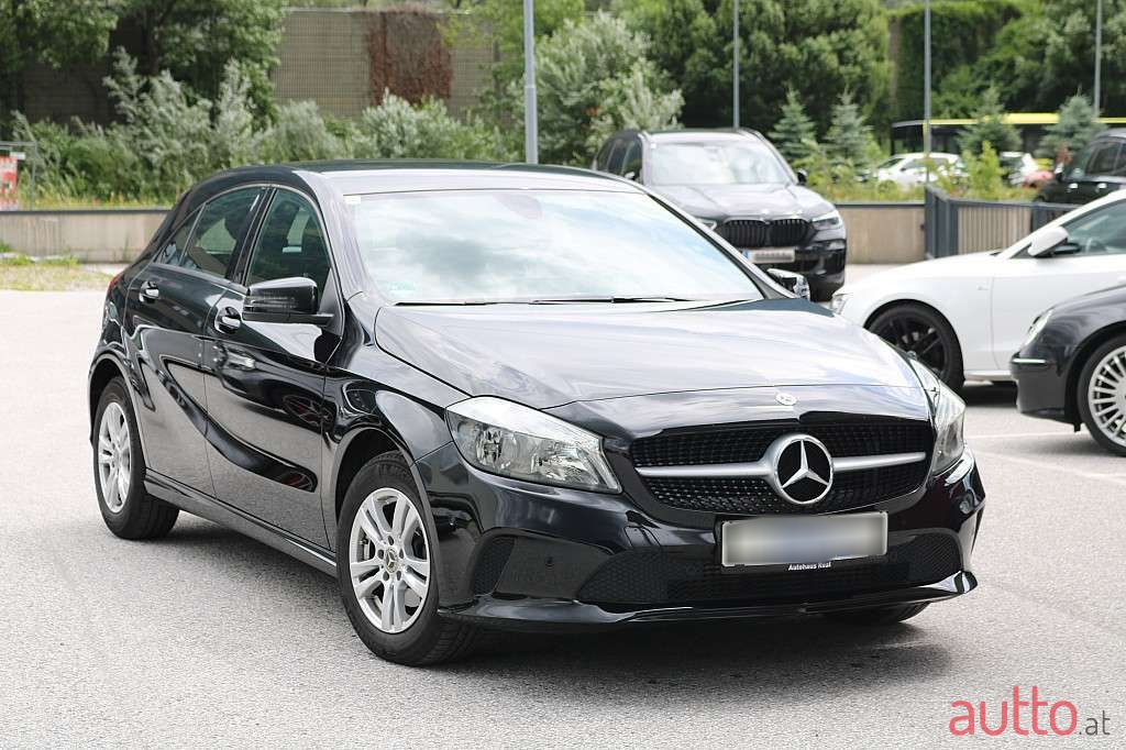 2018' Mercedes-Benz A-Klasse photo #1