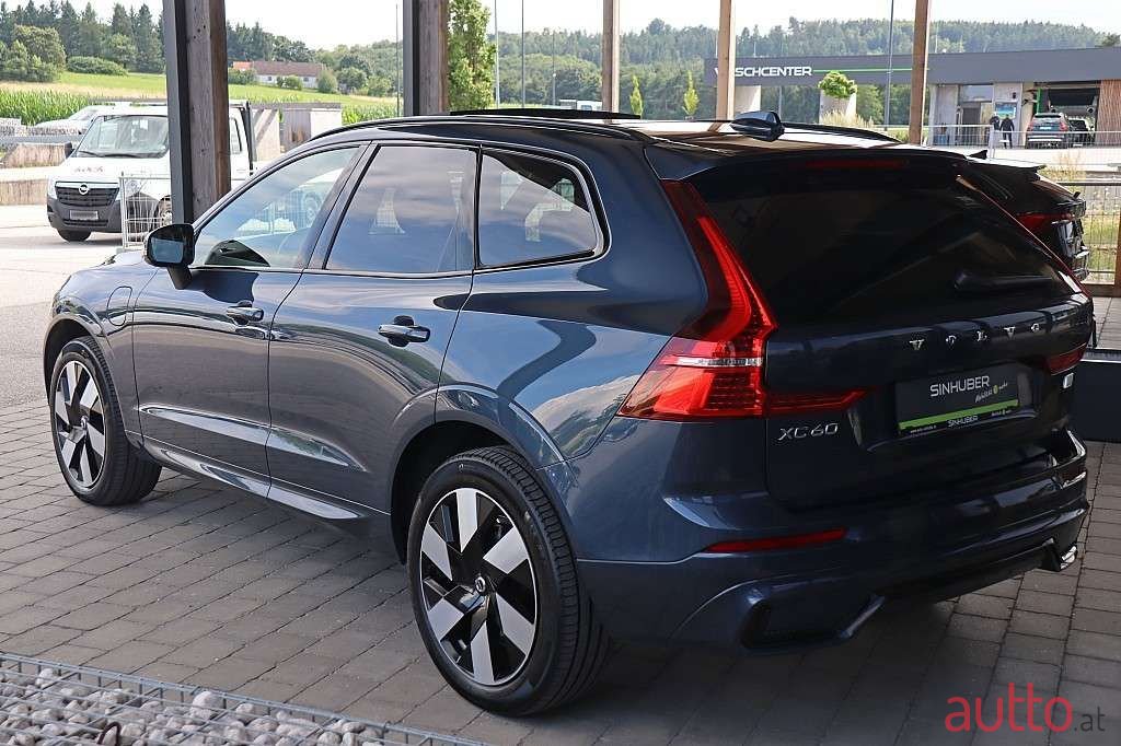 2023' Volvo XC60 photo #3