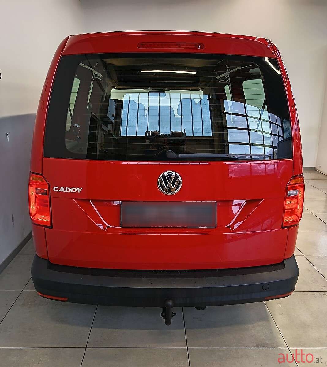 2020' Volkswagen Caddy photo #6