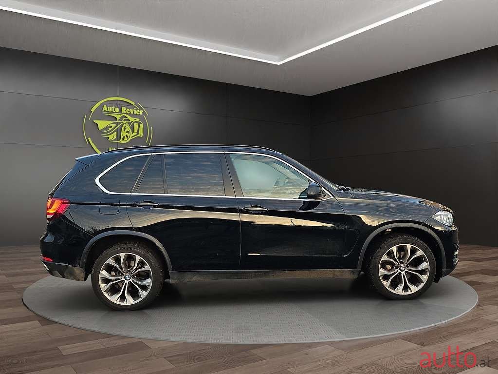 2017' BMW X5 photo #6