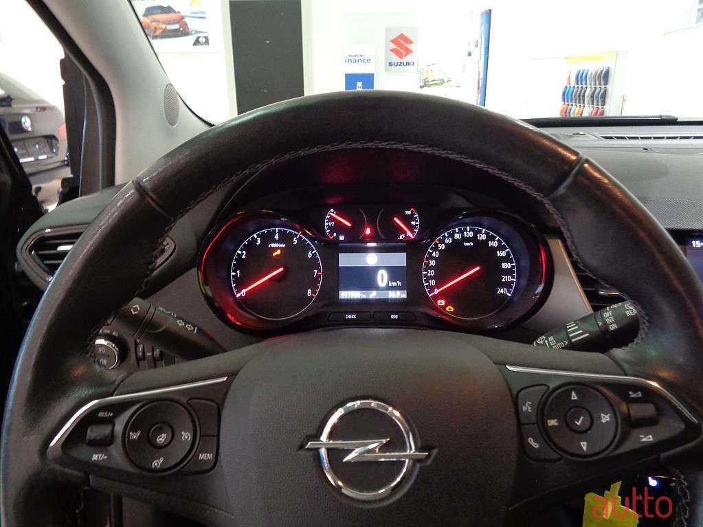 2021' Opel Crossland photo #4