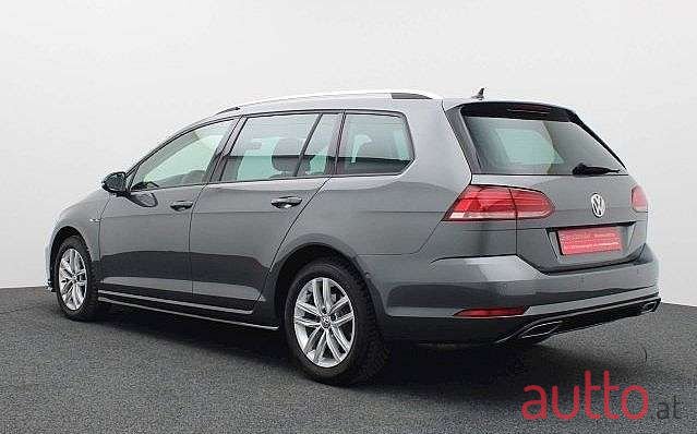 2020' Volkswagen Golf photo #1