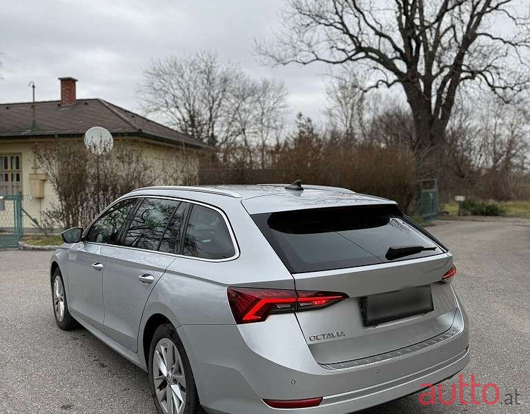 2023' Skoda Octavia photo #4