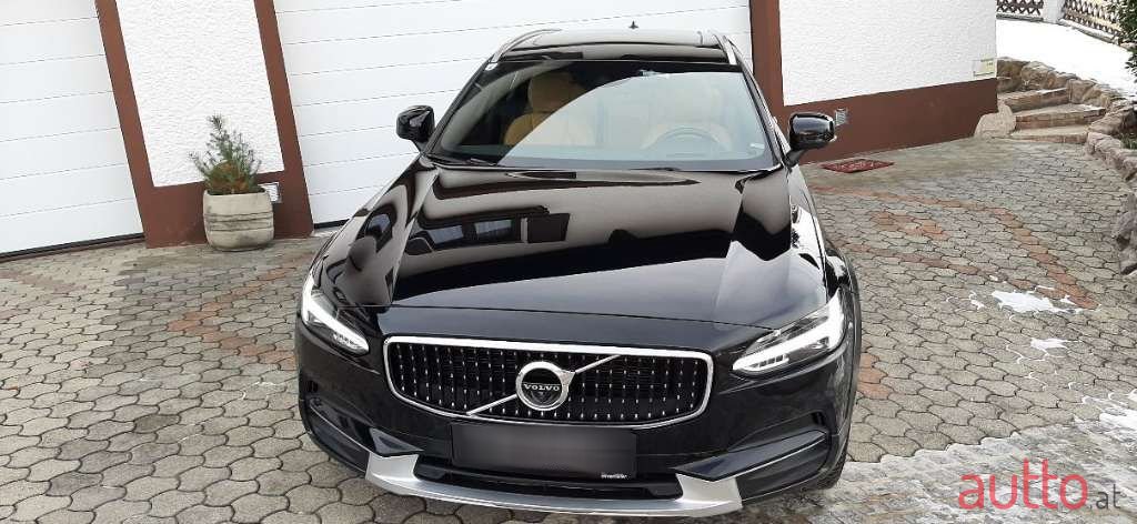 2020' Volvo V90 photo #4