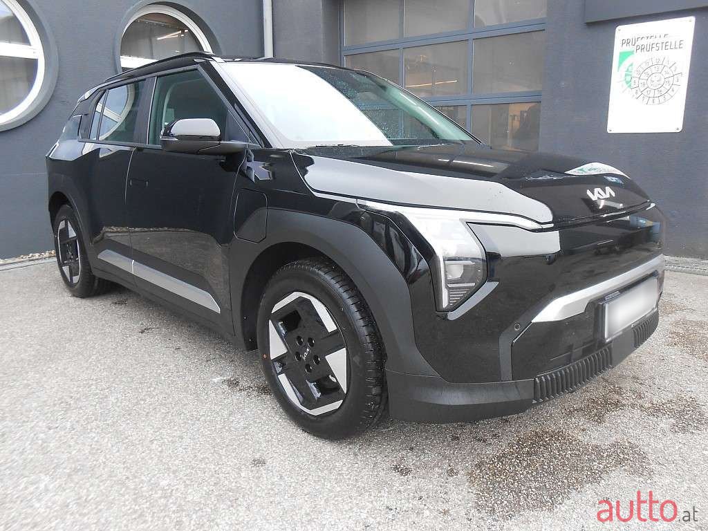2024' Kia Ev3 photo #1