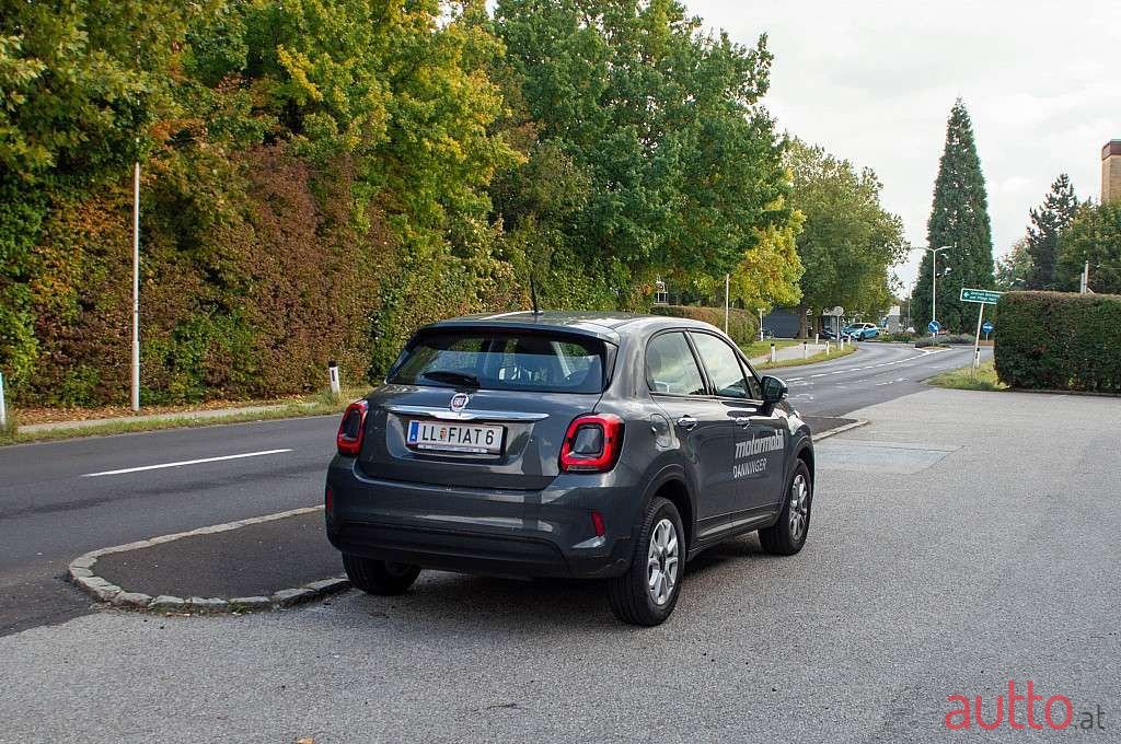 2021' Fiat 500X photo #4
