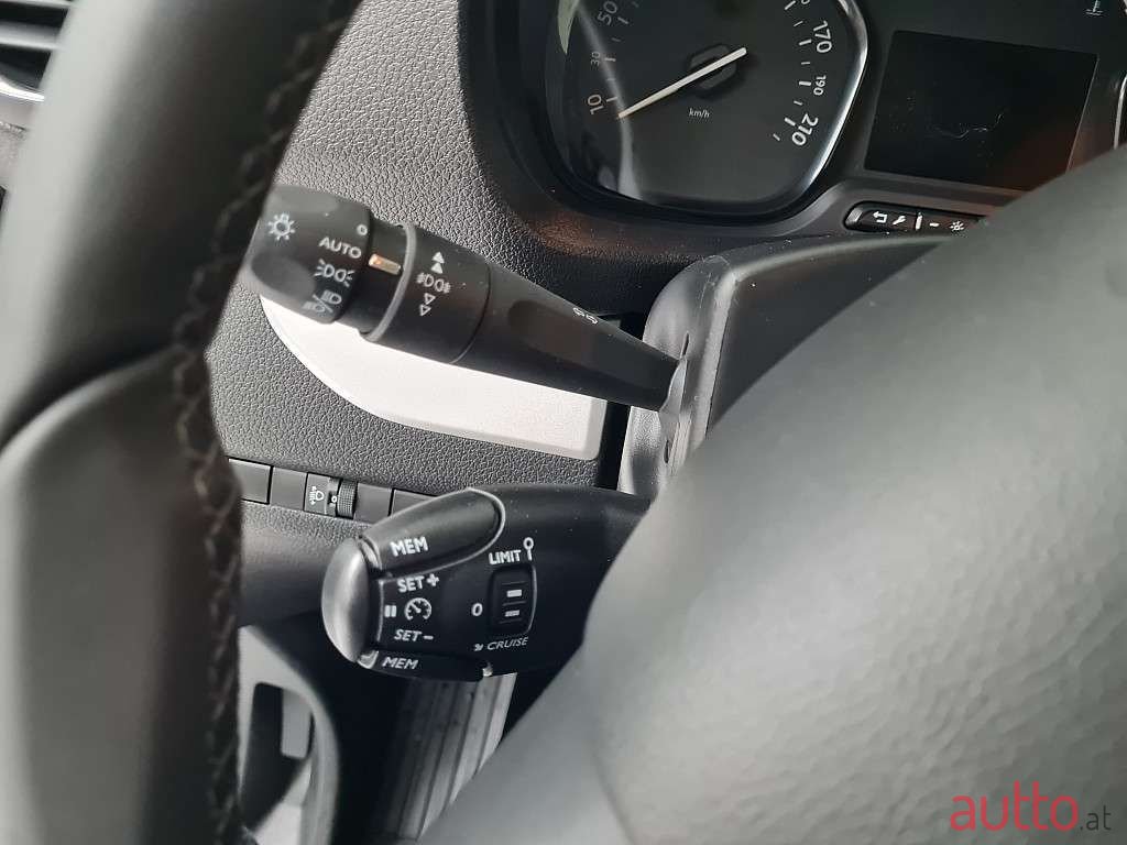 2023' Toyota ProAce photo #5