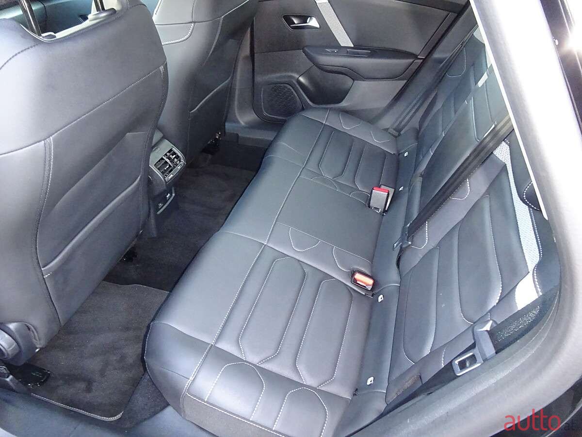 2022' Citroen C4 photo #5