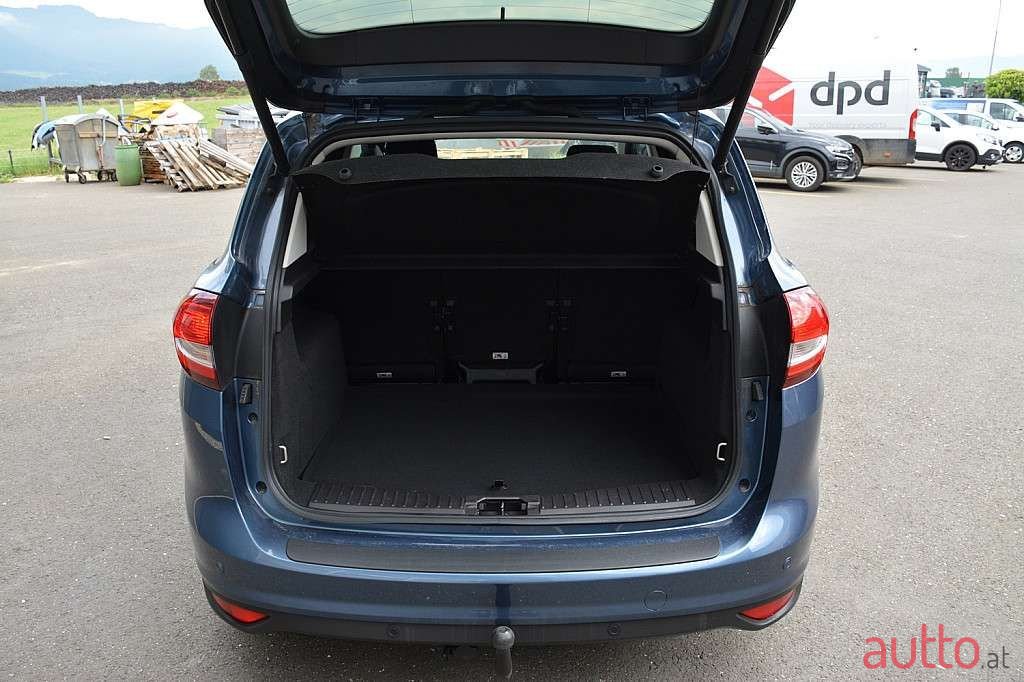 2019' Ford C-MAX photo #6