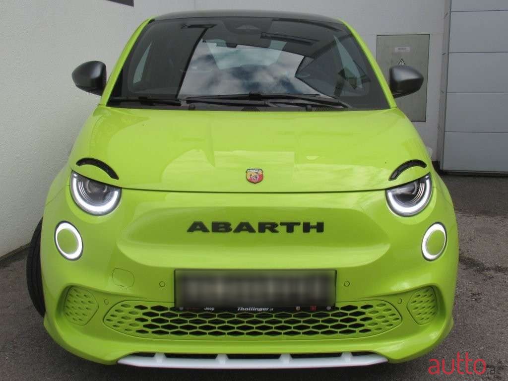 2024' Fiat 500 Abarth photo #3