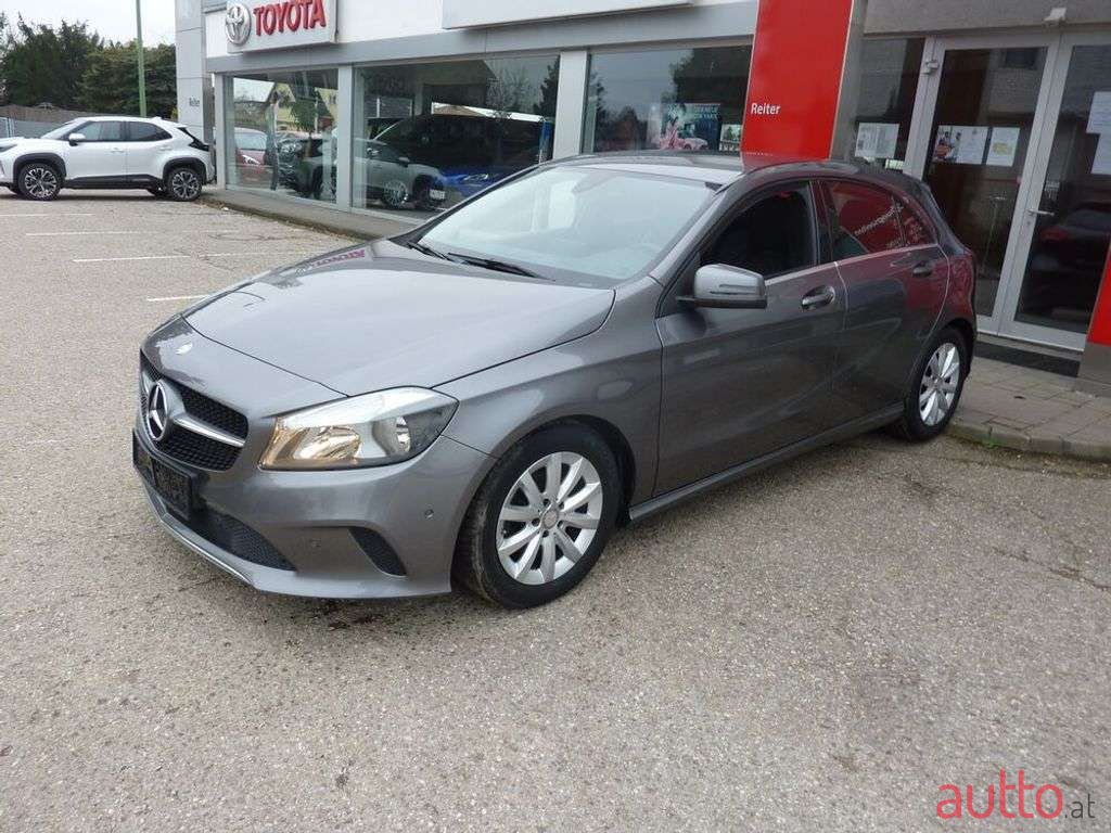 2017' Mercedes-Benz A-Klasse photo #2
