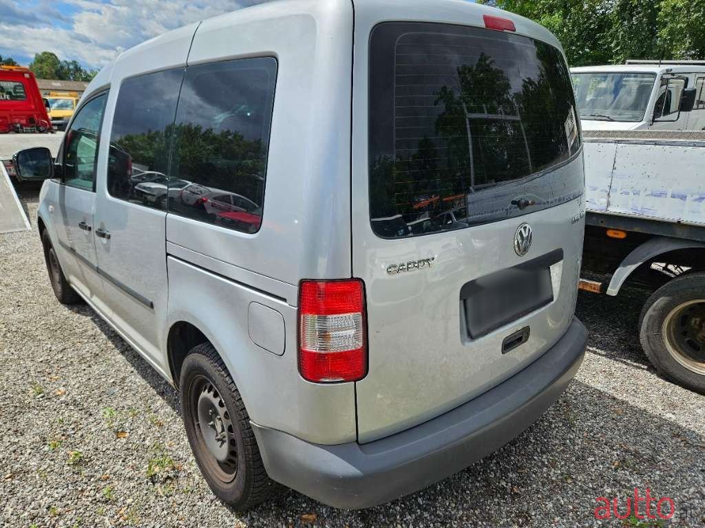 2007' Volkswagen Touran photo #6